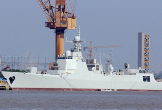 江南造船厂同时建造8艘中华神盾
