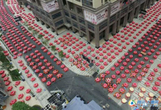 广州杨箕村庆祝回迁摆大席:1500桌 浩浩荡荡