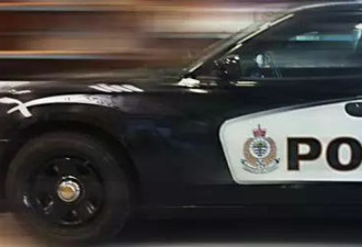温哥华警察追罪犯致无辜华人车辆报废