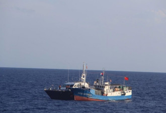 会否拒绝菲律宾在黄岩岛捕鱼？中国回应