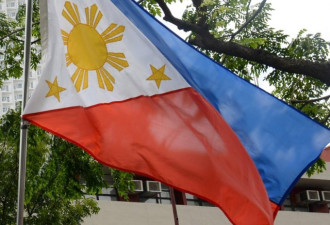 与美“决裂” 菲律宾倒向中俄