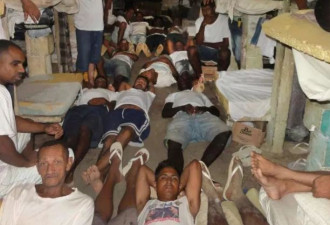 直击巴西监狱内部 如同人间地狱 拥挤脏乱