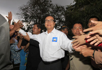 柬埔寨反对党主席在法国宣布辞职已流亡一年多