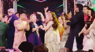 71岁希拉里出席印首富之女婚礼大秀宝莱坞舞蹈