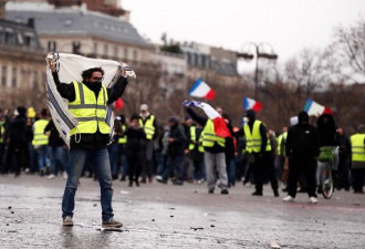 法国“黄马甲”运动：第14轮游行抗议愈现疲态