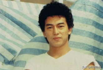 他是香港超帅武打明星，离婚后欠下巨债