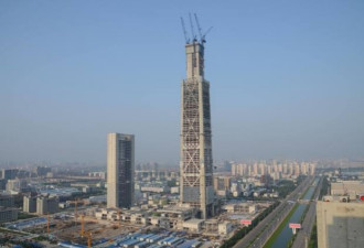 又一千亿巨头倒下 建中国第一烂尾楼