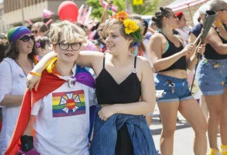 本周日多伦多同性恋大游行的正确打开方式！