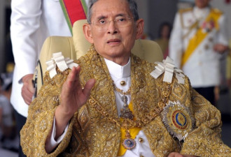 泰国灵魂辞世 曼谷被迫重新探索国家模式