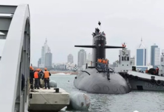 中国首艘核潜艇进博物馆 已彻底去核化