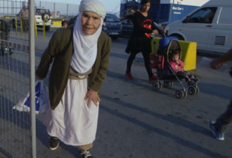 115岁的她踏上叙利亚逃难路 只为再看子孙一眼