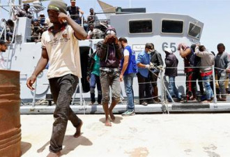 利比亚一难民船沉没 致百余人失踪或死亡