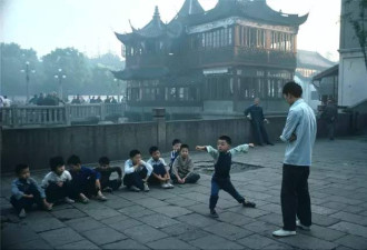 20万张底片 这个日本人记录80年代中国最全影像