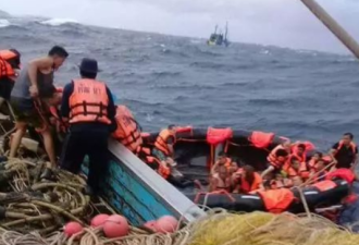 两艘船在普吉岛倾覆: 有中国游客 7人下落不明