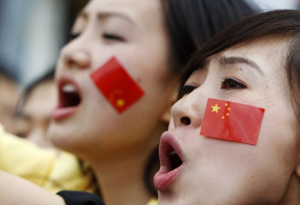 美国大选白热化，华人为什么更支持他？