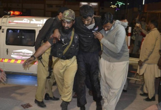 巴基斯坦警察学校遇袭59人遇难 上百人受伤