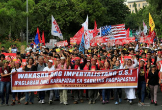 菲民众再次前往美使馆外抗议 要求美军撤出