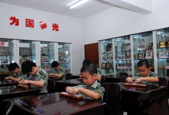 中国最小军人8岁的神秘部队，个个最强大脑