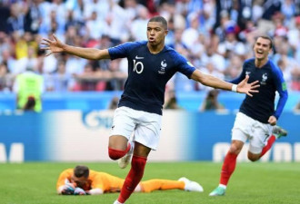 世界杯决赛还没开打 法国已提前准备两星球衣