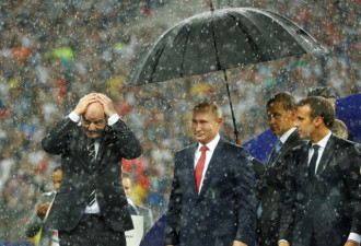 世界杯颁奖典礼现一幕 普京让各国领导人尴尬了