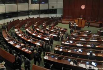 香港宣誓风波:中国人大已将释法列入议程