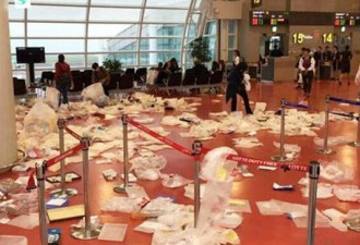 台媒:大陆旅客拆免税品丢包装 韩机场满地狼藉