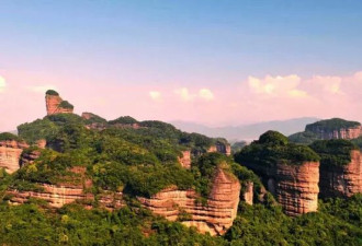 中国令人脸红景点 贵州双乳峰不容错过