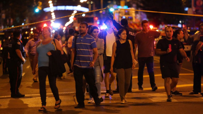 “toronto-greektown-danforth-logan-shooting”的图片搜索结果