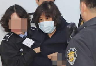 崔顺实沉默对抗 韩检方起获朴槿惠重要证据