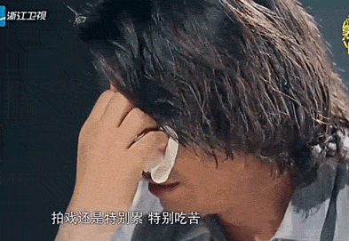 我拼命赚钱，是为了让父母舍得花钱