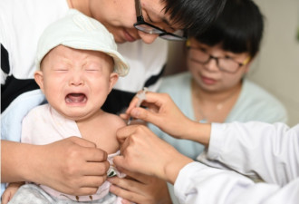 &quot;疫苗事件&quot;延烧 有家长庆幸为孩子接种进口疫苗