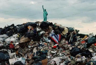中国一声令下 美国自由女神像要被垃圾埋了