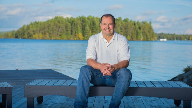 "I graciously invite and welcome you to move [to the] City of North Bay," mayor Al McDonald wrote.