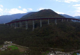 俯瞰中国首座高速螺旋隧道 犹如巨型过山车