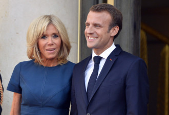 法国公布第一夫人4名助理总年薪近28万欧元
