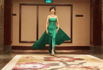 赵雅芝62岁生日感谢父母 一身绿裙美上天了