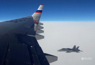 令人震惊！普京总统专机在瑞士遭战机包围