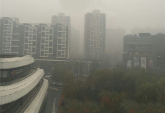 北京雾霾被网友玩坏了 各种灾难片轮番上映