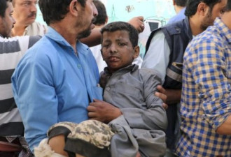 也门一大巴遭沙特联军空袭 至少29名儿童死亡