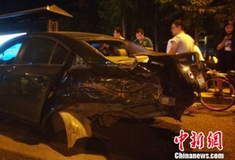 杭州警方通报4死13伤事故：将油门当刹车