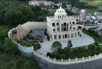 温州3幢违章别墅被强拆:建成8年，当地称为皇宫