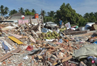 龙目岛地震后 全岛多地下沉5到15公分