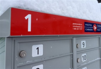 邮局摆乌龙：邮箱换锁后新钥匙被锁进邮箱