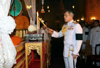 泰国王储哇集拉隆功正式即位 成为拉玛十世国王