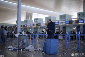 当清洁工罢工之后  这个国家的机场变成了这样