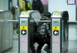 上海地铁两年查获逃票总人数达5万人次
