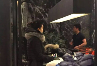 保养逆天！51岁巩俐巴黎逛街不见半条皱纹