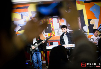 中国人的一天:00后男孩组摇滚乐队 年底出单曲