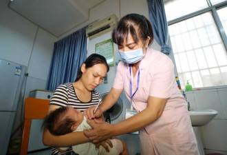 中国再爆医疗丑闻  儿童被吊过期点滴