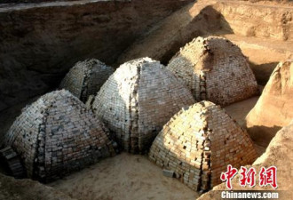 河南新乡发现一座大型东汉砖室墓 造型奇特